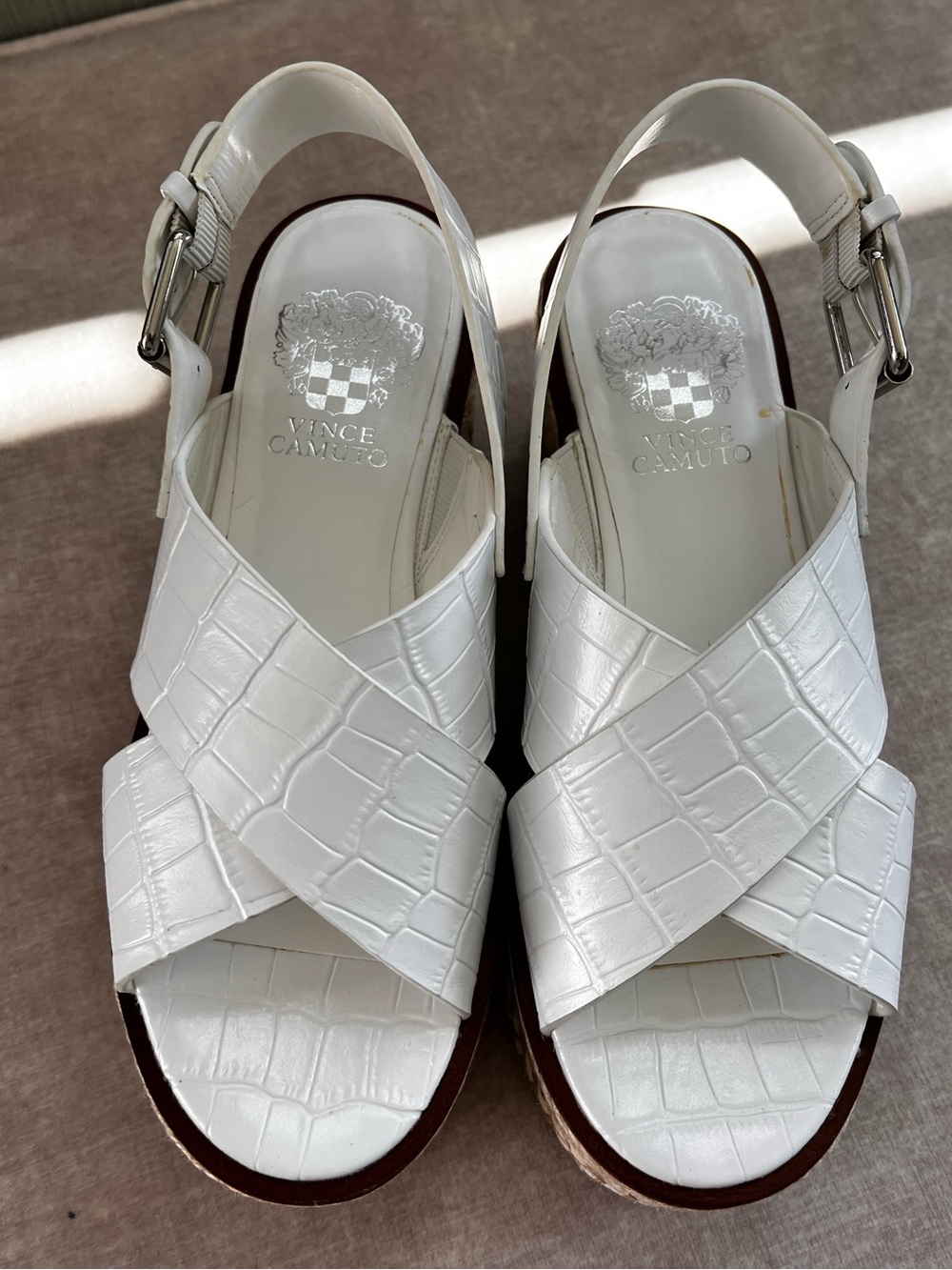 Vince Camuto White Croc-Texture Platform Sandals - Women, Size 5.5, New - Picture 2 of 7